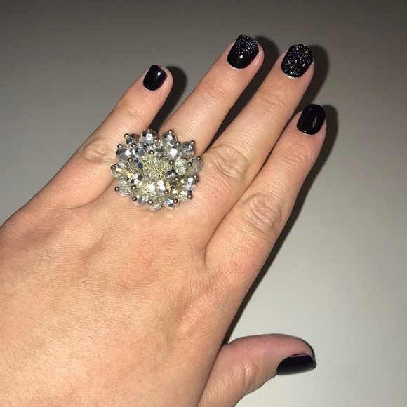 Large Circular Ring with Adjustable Size - Picture 1 of 4